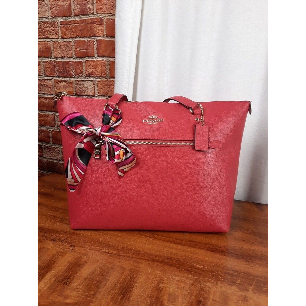 Coach Genuine Saffiano Leather Tote